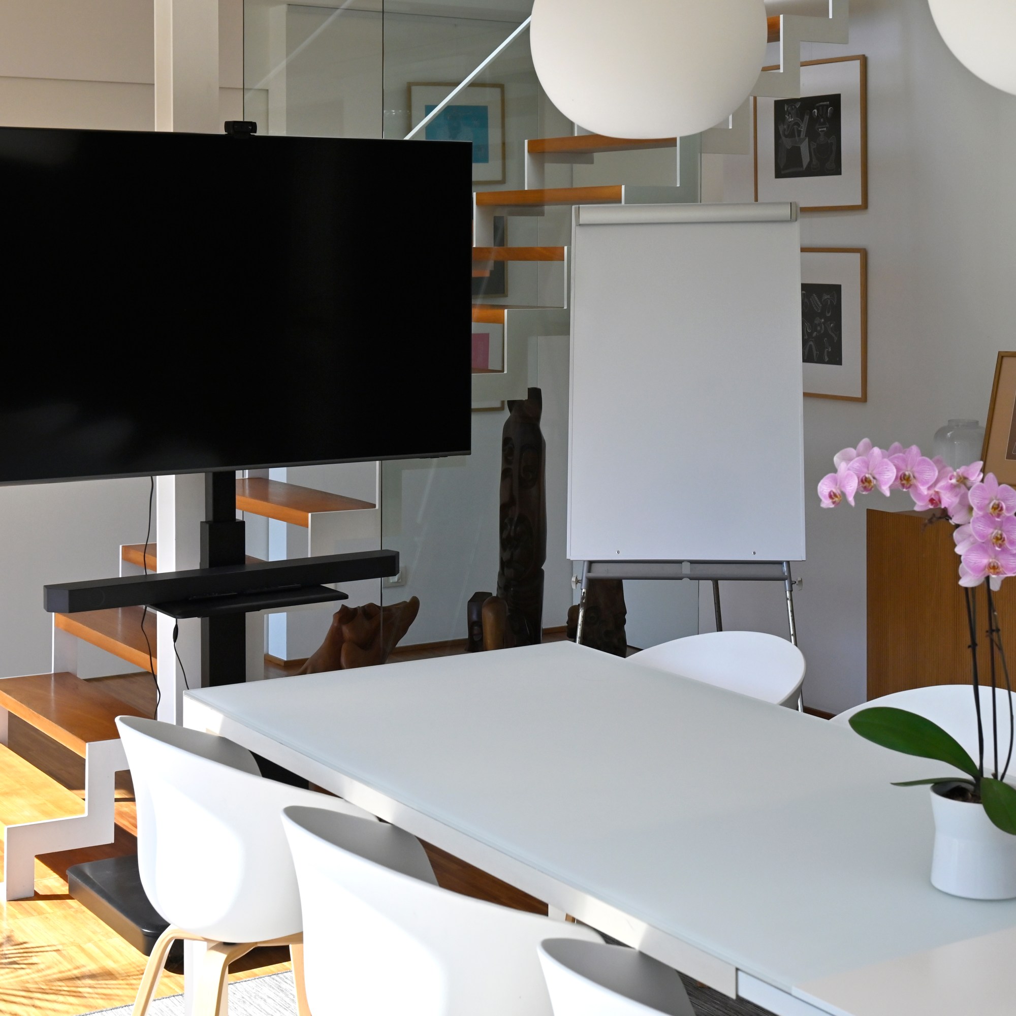 Infrastructuur Smart TV 65 inch Flipchart Webcam